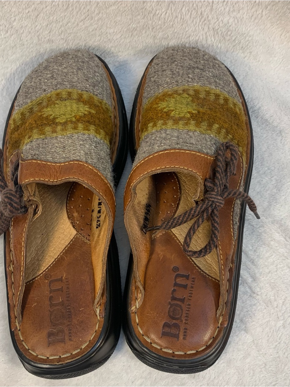 Born Women Aztec Navajo Gray, Olive, Brown with side tie Slip-On Clog Size 6 - Picture 11 of 11